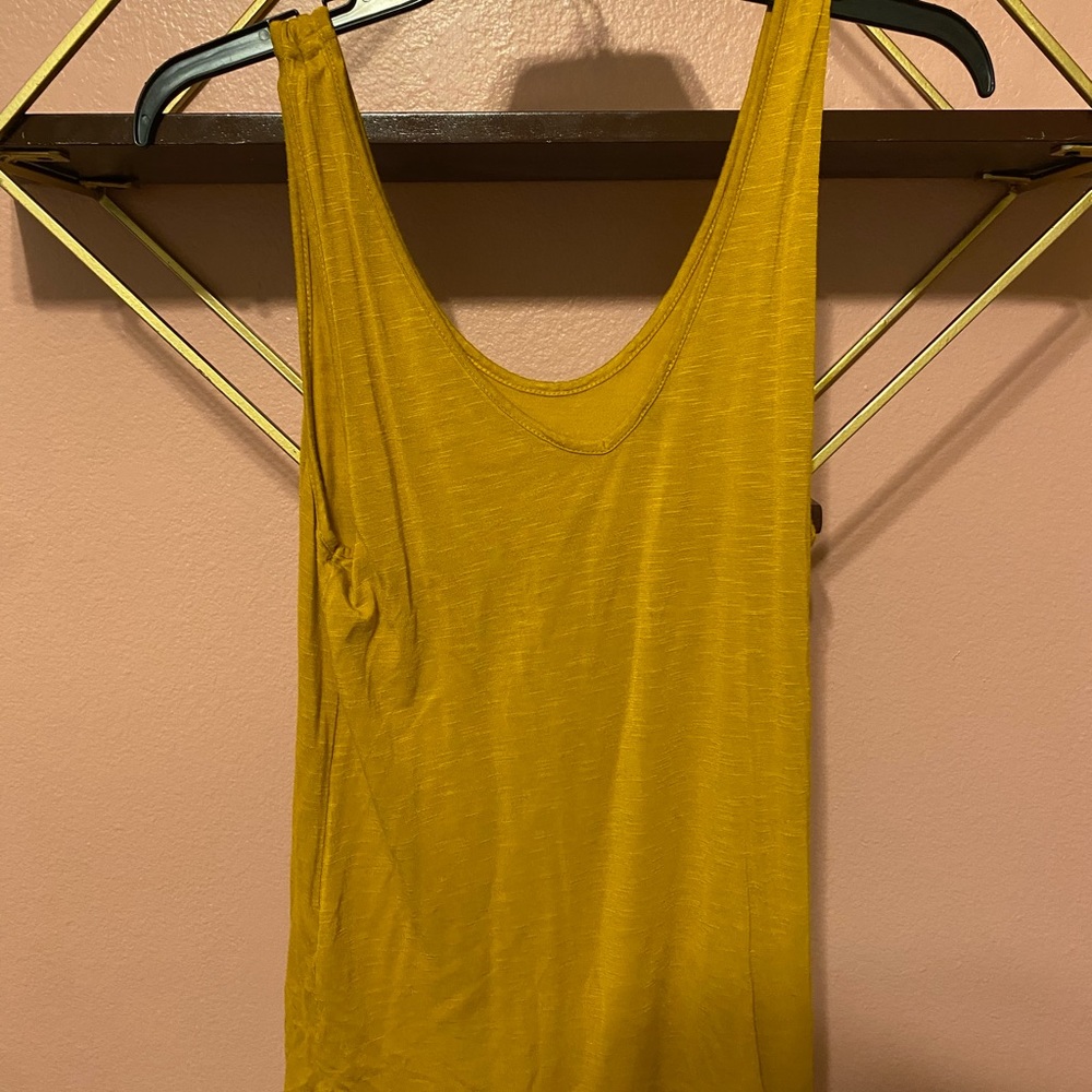 MUSTARD COLOR SLEEVELESS BLOUSE